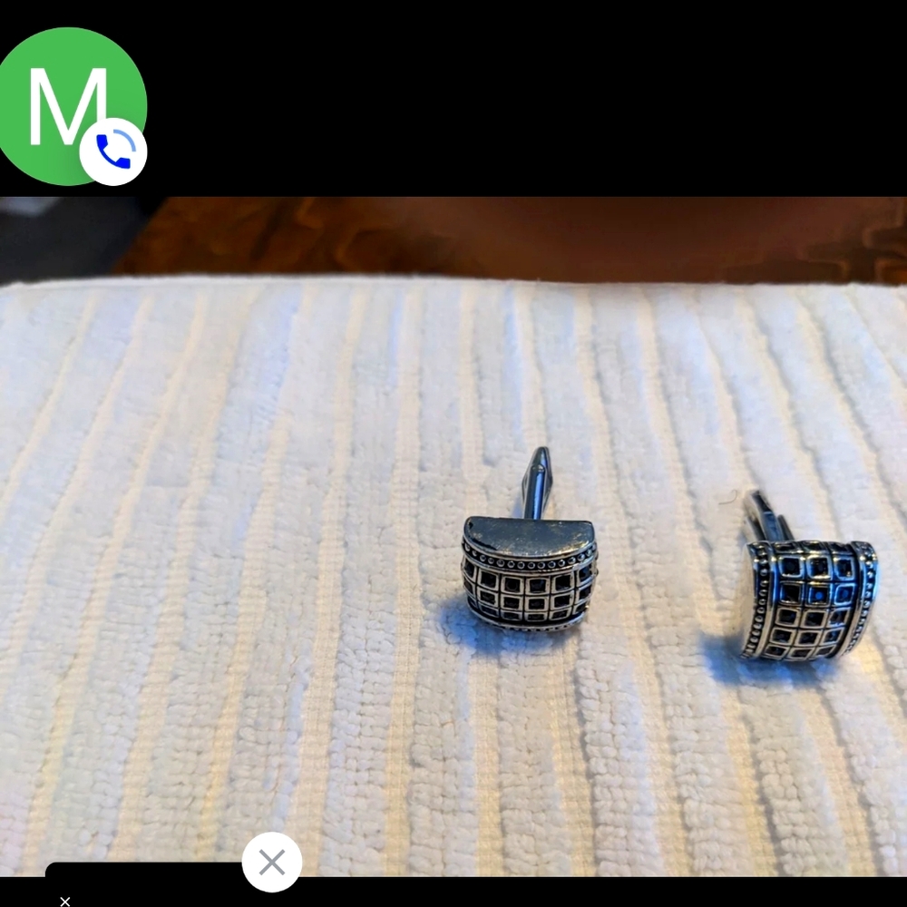 Cufflinks